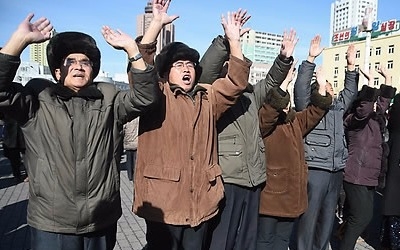 북한, '핵무력 완성' 경축 분위기 조성… "방방곡곡 감격·환희"