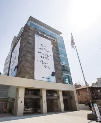 이디야커피, 업계 최초 상장 추진…"평택에 4000평 공장 건립할 것"