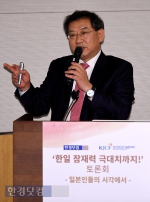 기조강연하는 서석숭 한일재단 전무. / 사진=최혁 기자