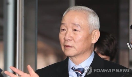 '특활비 상납' 남재준·이병기 "청와대에 예산지원한 것… 뇌물 아냐"