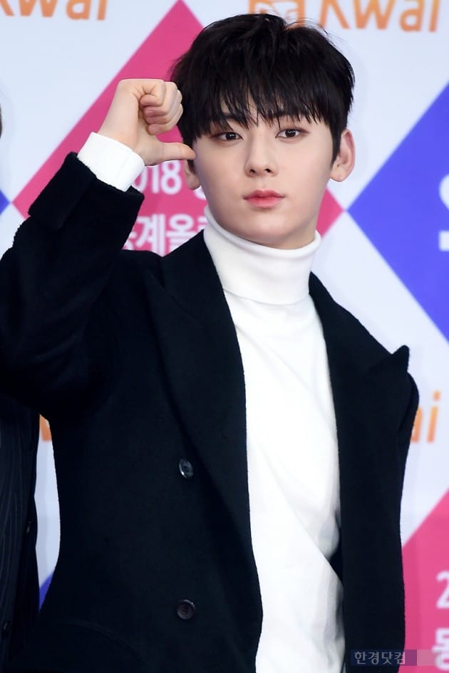 [포토] 워너원 황민현, '감탄 절로나는 잘생김' (SBS 가요대전)