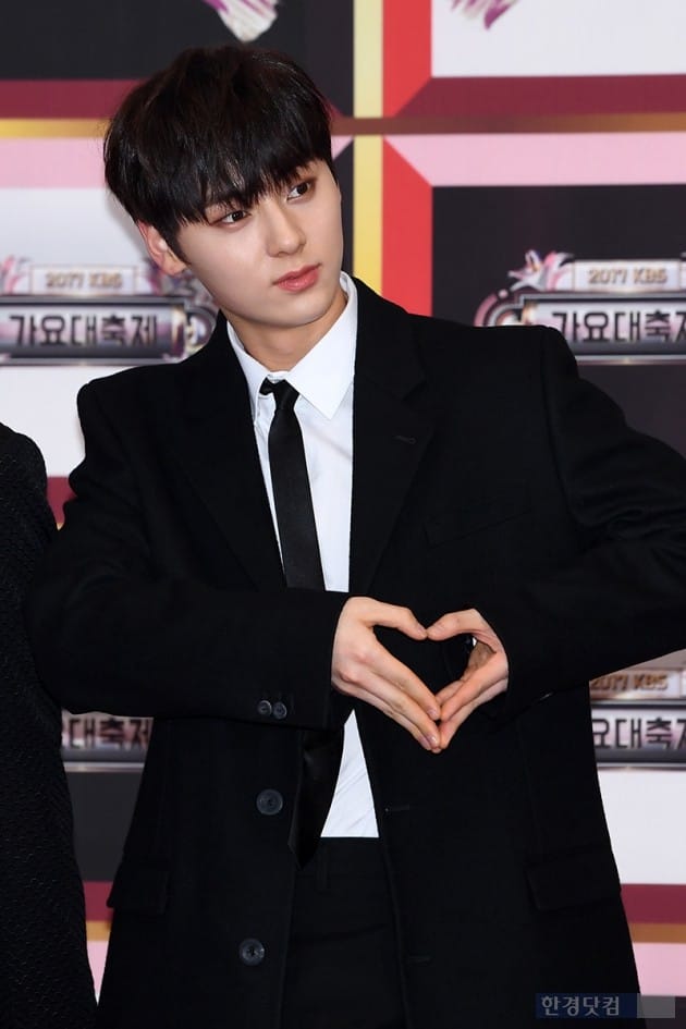 [포토] 황민현, '선배라고 부르고싶어~'(KBS 가요대축제)