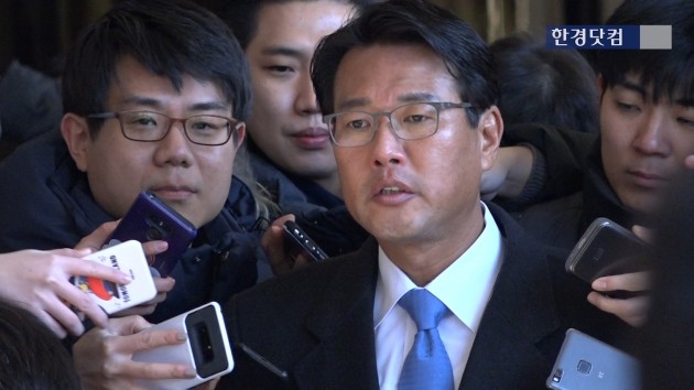 [영상] '군 댓글 관여 의혹' 김태효 전 비서관 검찰 출석 ··· "성실히 조사 임할 것"