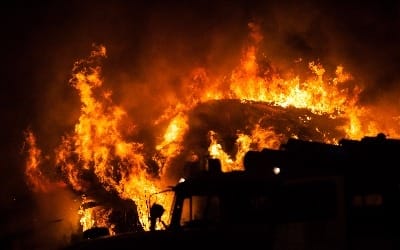 부산 화재, 한국주철관 공장 3개동 태워…1억원 피해