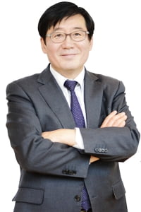 김성진 태평양 대표변호사, '로펌 28년' 경력, 최대 실적 이끈 주인공
