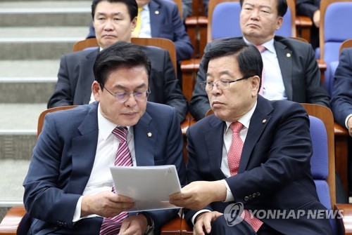 예산처리 D-1… 한국당, 회의록까지 공개하며 막판 공세