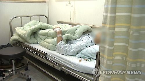 병원 '끼고 사는' 날 17년… 수명 늘었지만 아픈 날 더 늘어