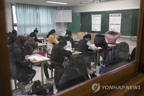 "수능, 전 과목 절대평가 후 점수·백분위로 변별력 보완해야"