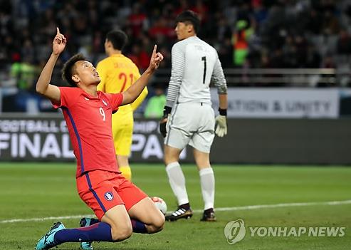 한국, 전12분 김신욱·전19분 이재성 연속골…중국에 2-1 리드