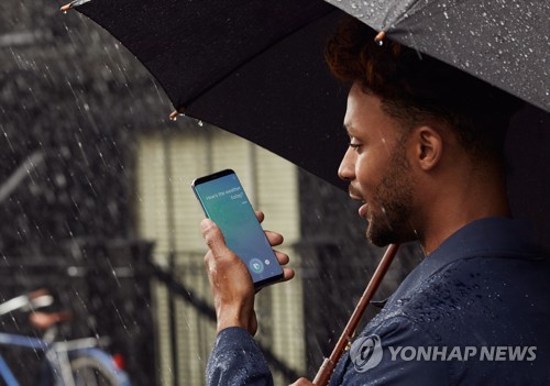 삼성·LG, 애플에 치이고 중국에 밀리고… "혁신이 살 길"