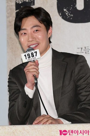 '1987' 이희준 “시나리오 받고 촛불집회 나갔다”