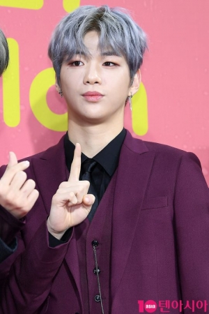 워너원 강다니엘, 5개월 연속 브랜드평판 1위 "좋다, 멋있다, 잘생기다"