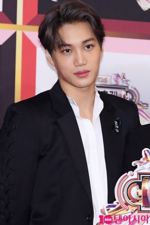 [TEN PHOTO] 엑소 카이 &#39;조각이 따로 없네&#39;