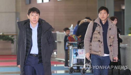 한국 축구 운명이 오늘밤 결정된다…월드컵 조추첨 '개봉박두'