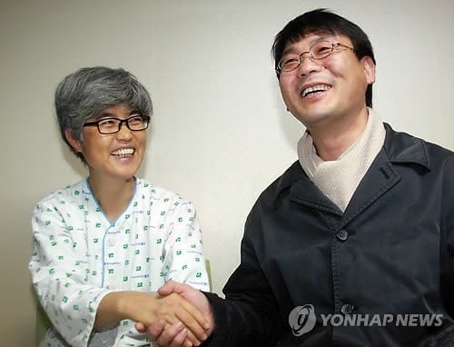 대법 "'한진중공업 희망버스' 송경동 시인 2심 재판 다시 하라"