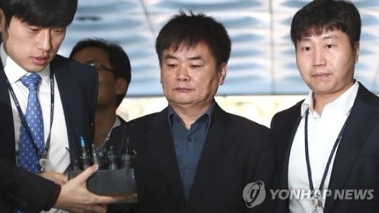 검찰, '관제시위' 어버이연합 추선희 기소… 원세훈과 공모