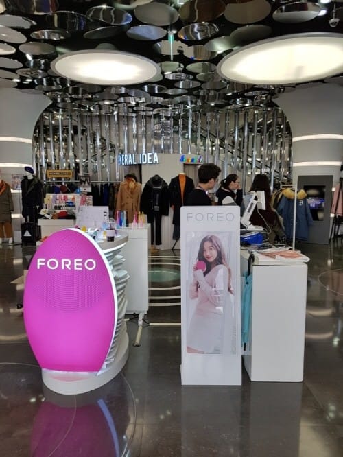 스킨케어 디바이스 '포레오(FOREO)', 두타몰 1층 팝업 스토어 런칭