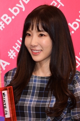  태연, '탱구미소 지으며'