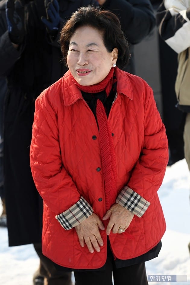 [포토] 전원주, '연천 구석기 겨울여행 홍보대사입니다~'