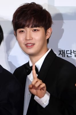  워너원 김재환, '소년 미소'