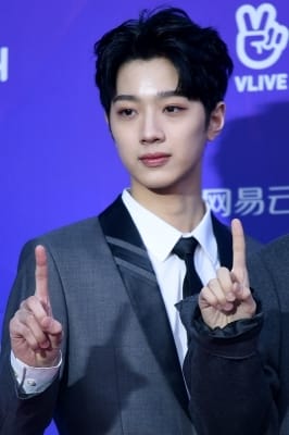  워너원 라이관린, '무표정에도 느껴지는 잘생김' (서울가요대상)