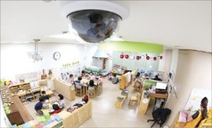어린이집 CCTV 의무 설치는 '합헌'