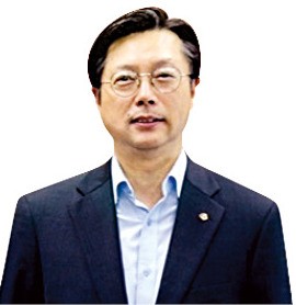  "모든 신입사원 6개월간 해외에서 지내죠"