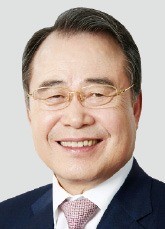 '예체능 꿈나무 지킴이'… 강영중 회장, 세계청소년문화재단 등에 5억원 기부