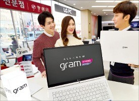 더 오래가고, 더 강해진 초경량 노트북 'LG 그램'