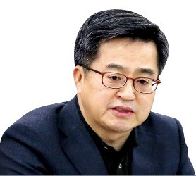 김동연 "가상화폐 규제엔 모든 부처 공감 … 거래소 폐쇄는 협의 필요"