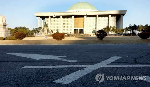 한국당, 지방선거 인재영입 박차… 가능한 2월까지 마무리