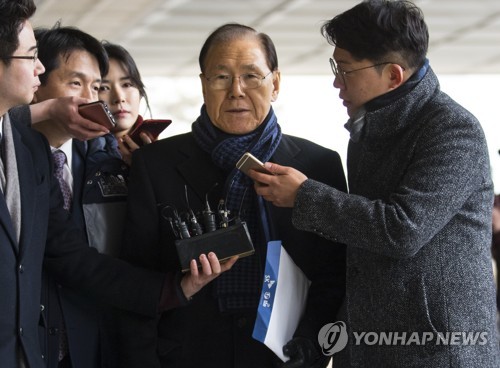 'MB집사' 김백준 11시간 조사후 귀가…검찰, 윗선 규명 주력(종합)