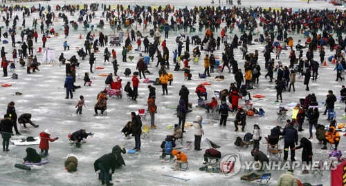 포근하지만 탁한 '대한'…전국 겨울축제마다 인파로 북적