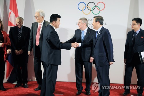 가벼운 마음으로 IOC 평창 회담장 떠난 남북 대표단