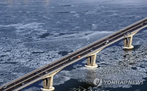 오후들어 고개 숙인 강추위…대전·세종 한파경보→주의보