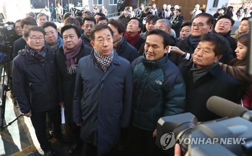 한국당, 2월 국회 '개헌·민생'에 방점