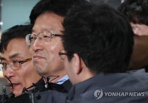 검찰, '민간인 사찰 입막음' 장석명 구속영장 재청구