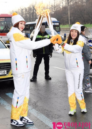 [TEN PHOTO]한혜진 &#39;손미나언니 이제 내가 뛸께요&#39;