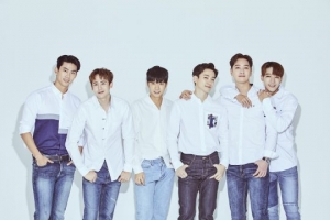 2PM 준케이·닉쿤·우영·준호, 찬성, JYP와 재계약… '군입대' 택연 추후 논의