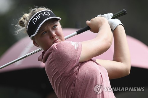 LPGA 헨더슨, 남자 PGA 챔피언스투어 대회에서 7위