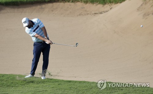 김시우, PGA 투어 센트리 토너먼트 2R 공동 8위…선두와 4타차