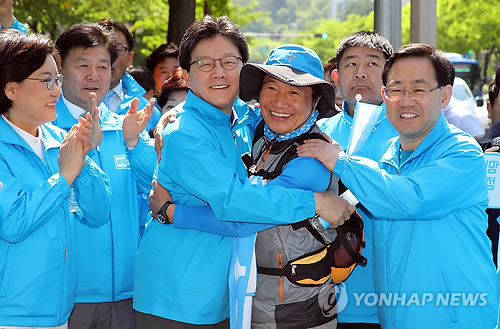 이학재 잔류에 한숨 돌린 유승민… 통합 추진 박차