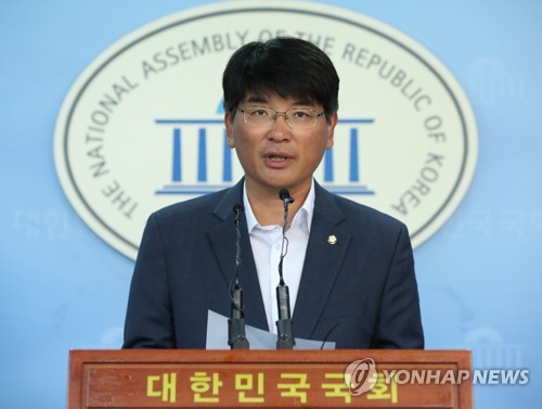 민주 "한국당, 밀양 화재참사마저 색깔론·정치공세 악용"