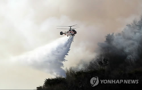 "삼각산 산불로 잠정 50만㎡ 소실"… 부산 역대 2번째 규모
