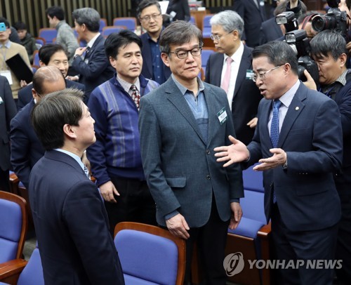 국민의당, 2월4일 전대 확정… 바른정당 합당 여부 최종결정