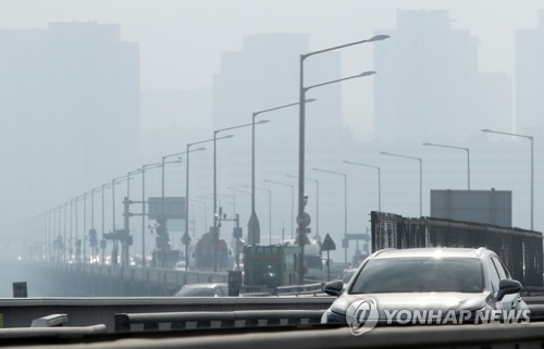 오늘 서울 출퇴근 대중교통 무료…출근길 미세먼지 '보통' 수준