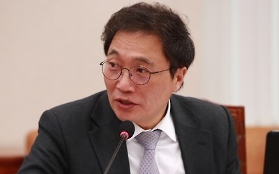 이학재 "통합에 힘 보태겠다" 잔류 선언… 바른정당 10석 유지