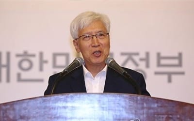 전제국 방사청장 "방위산업, 내수에서 수출 중심으로 전환"