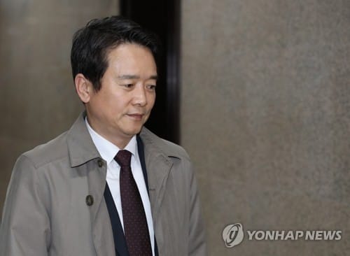 남경필, 한국당 복당… "갈라진 보수, 하나 돼야"
