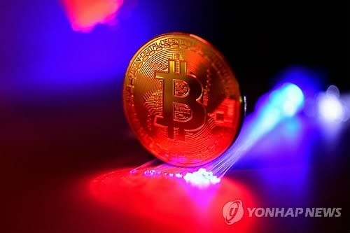 美 금융사 가상화폐 경계령… 비자 CEO "거래처리 안할 것"